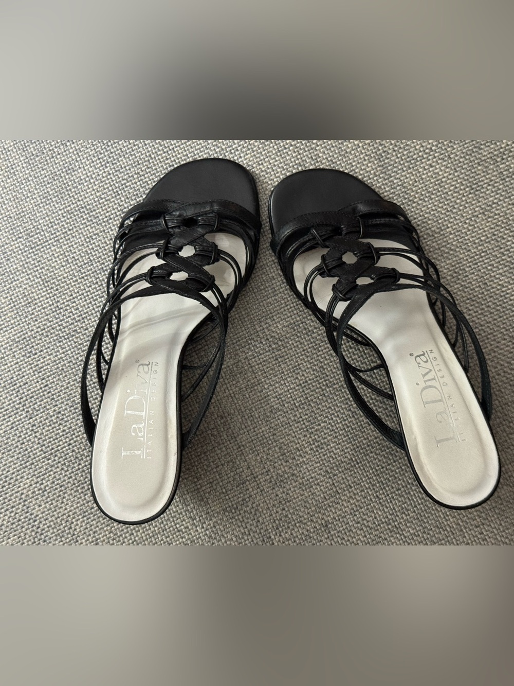 LA DIVA ITALIAN DESIGN SLIPON WEDGE SANDALS